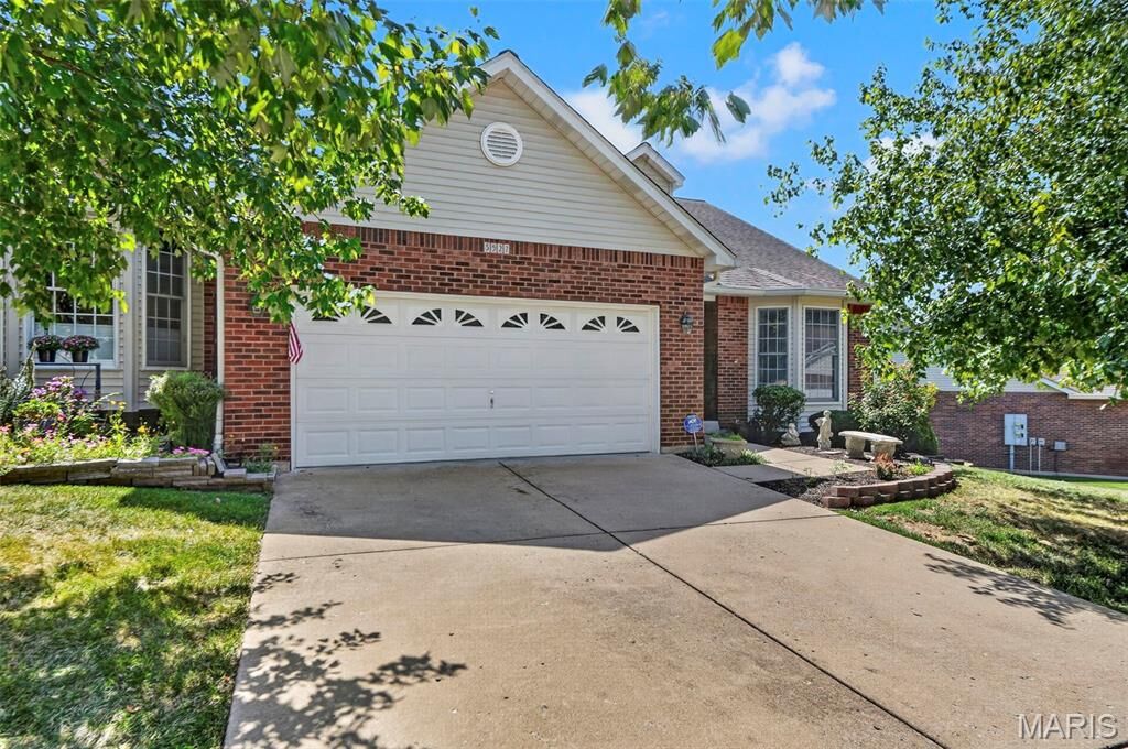 Property Photo:  5522 Heather Bluff Court  MO 63128 