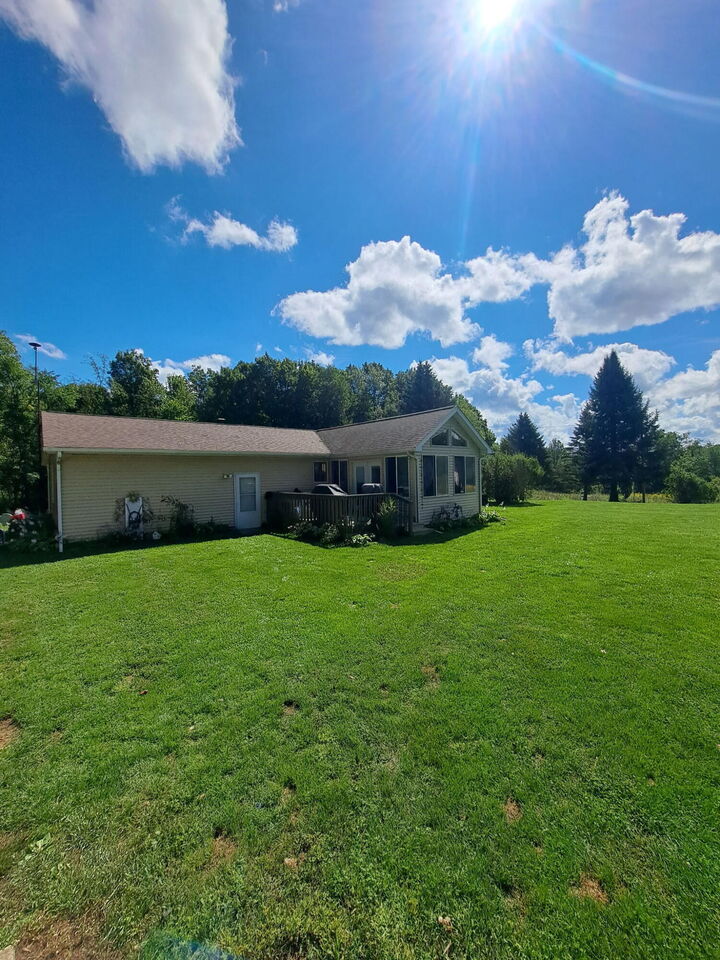 Property Photo: 6300 S Bradley Road MI 49021