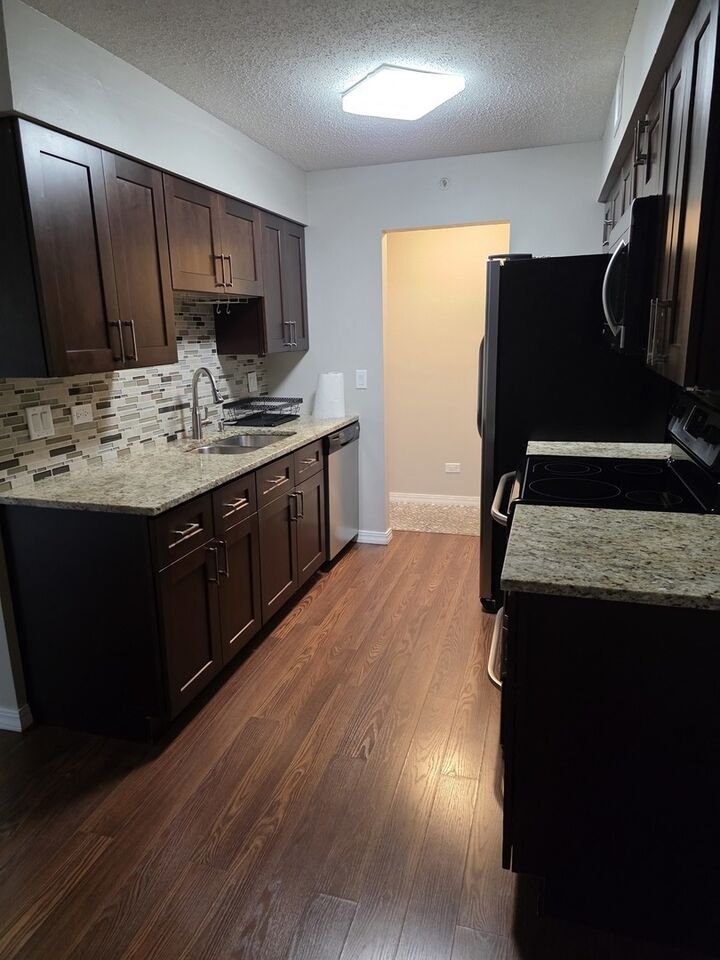 Property Photo: 2608 Pirates Cove 3 IL 60173