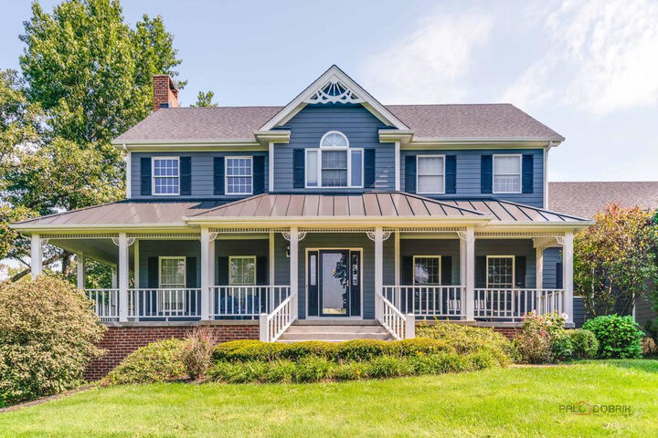 Property Photo:  2904 Fox Knoll Court  IL 60051 
