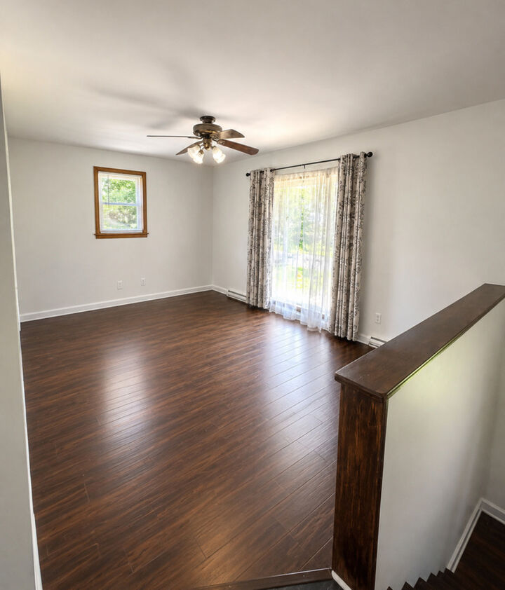 Property Photo:  1108 E 5th Street  IL 60548 