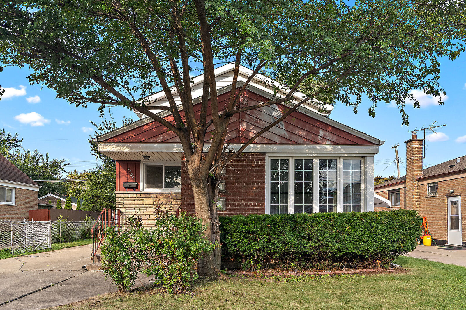 Property Photo: 7734 S Keeler Avenue IL 60652