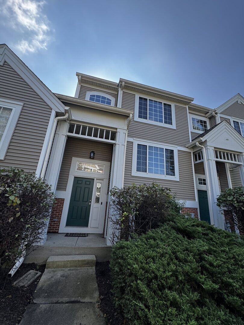 Property Photo:  2322 Twilight Drive  IL 60503 