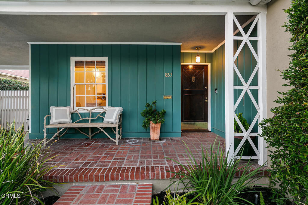 Property Photo:  1893 Rose Villa Street  CA 91107 