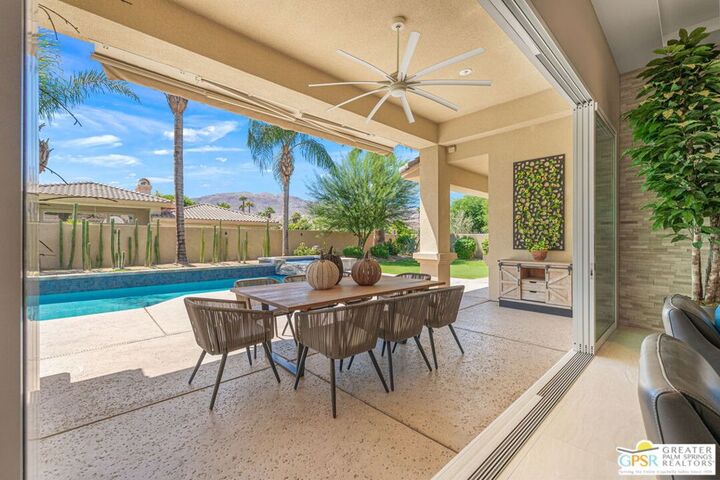 Property Photo:  8 Collegiate Circle  CA 92270 