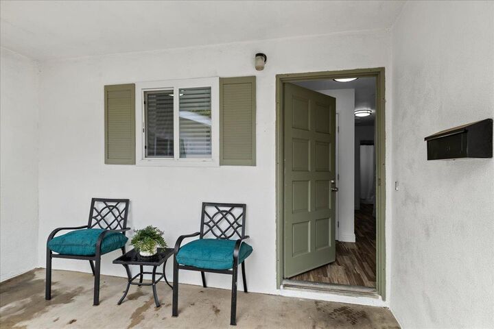 Property Photo: 3033 Radnor Way CA 95350