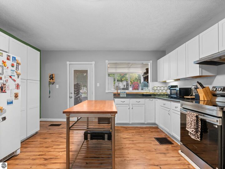 Property Photo: 139 W 5th Avenue MI 49677