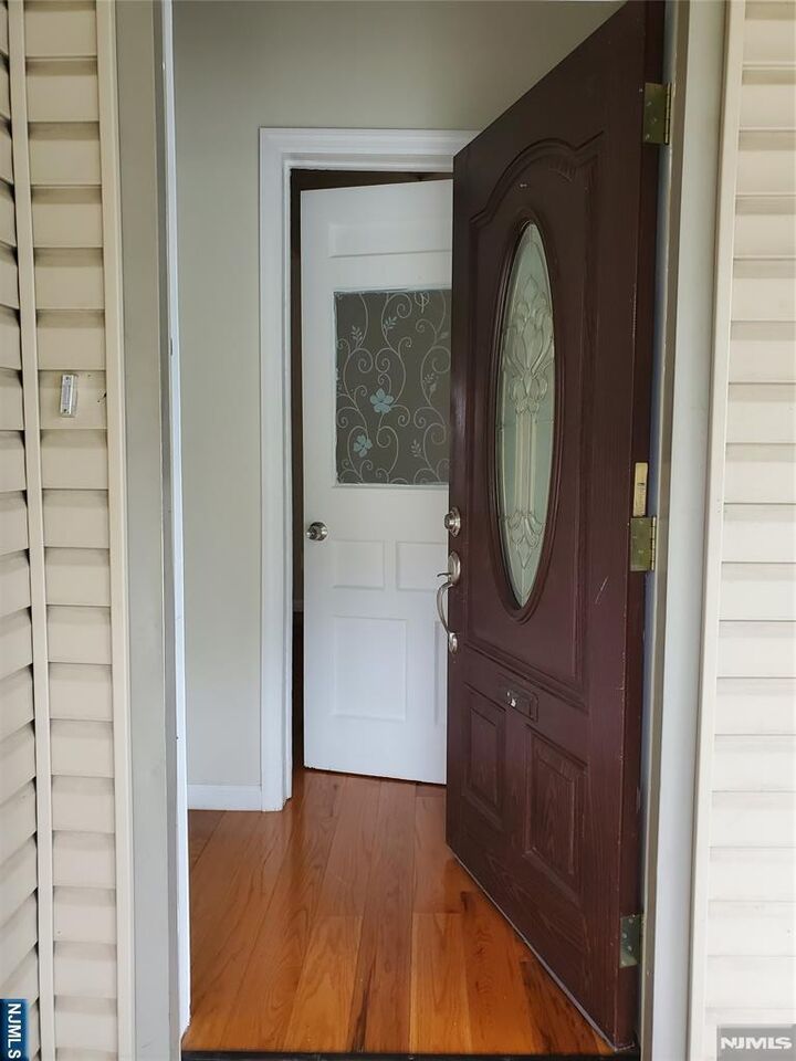 Property Photo:  71 Aycrigg Avenue  NJ 07055 