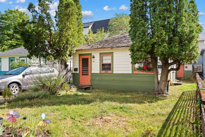 Property Photo: 841 S 6th Street W MT 59801