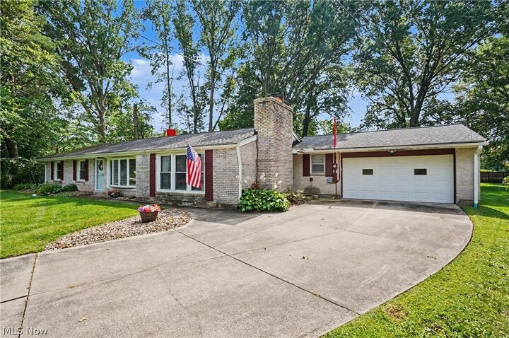 Property Photo: 1450 Bonnie Road OH 44056