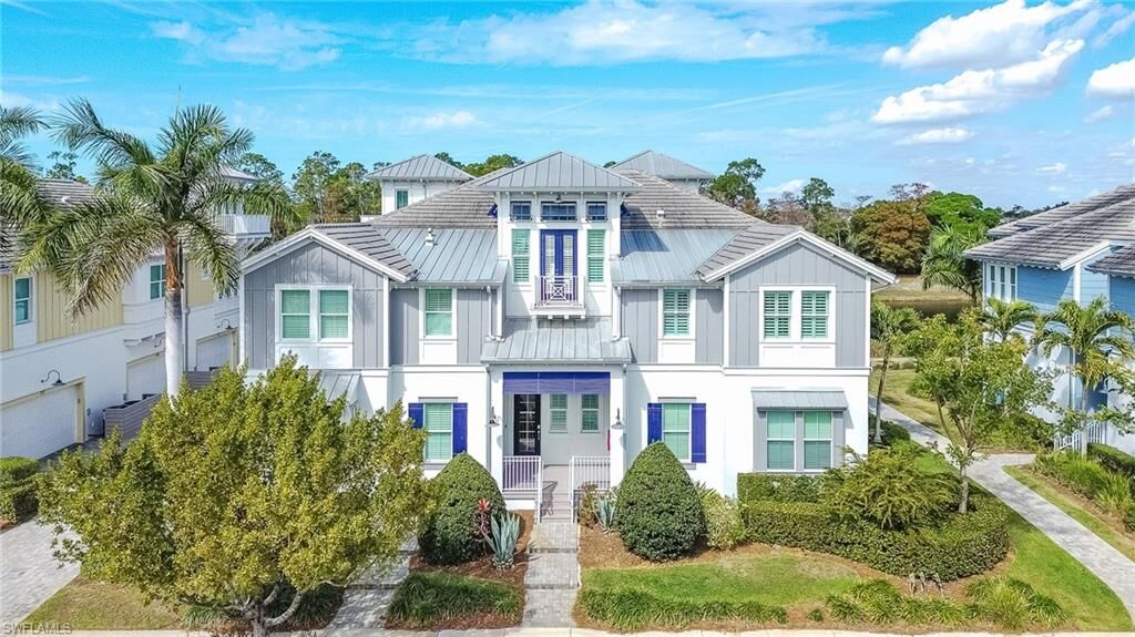 Property Photo: 6573 Dominica Dr 202 FL 34113