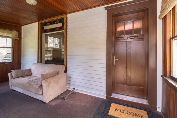 Property Photo:  1714 Hewitt Avenue  MN 55104 
