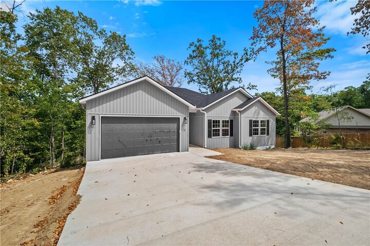 Property Photo:  2 Eriboll Circle  AR 72715 