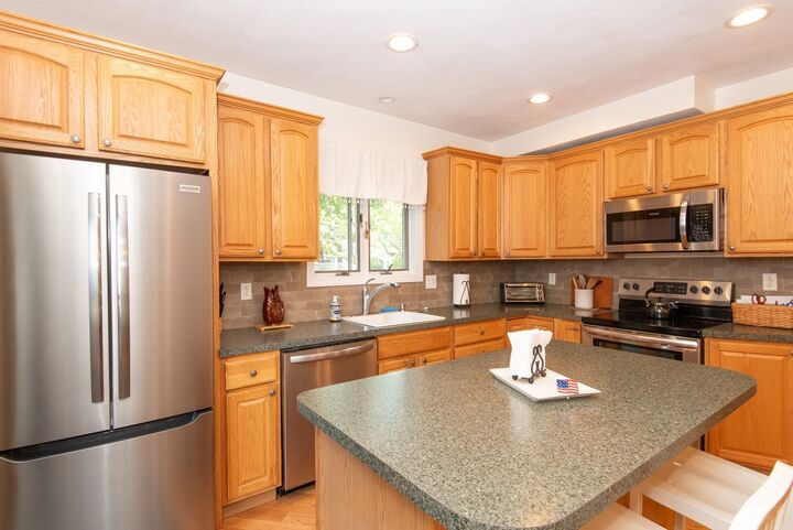 Property Photo:  18 Union St 1  MA 01867 