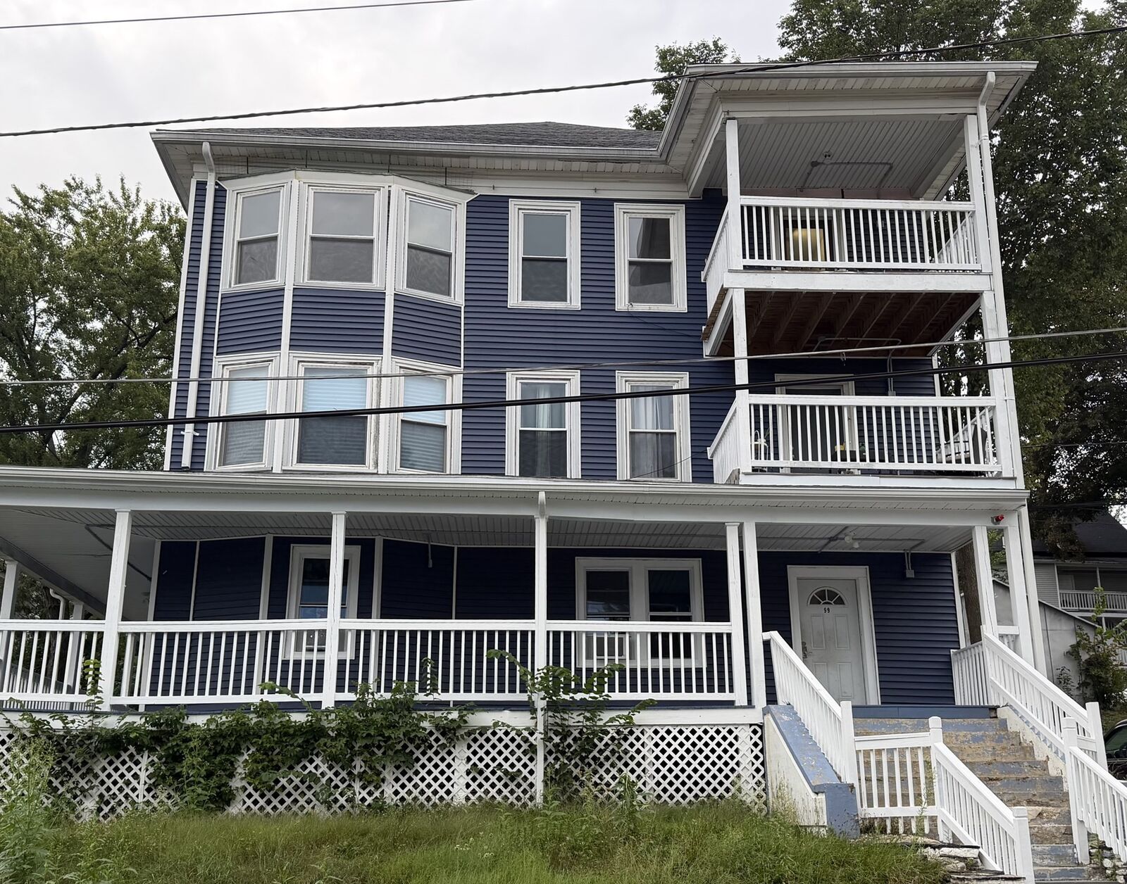 Property Photo: 99 Cross St 3R MA 01550