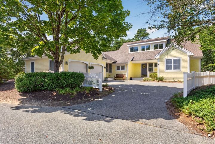 Property Photo:  10 Forest Edge  MA 02360 