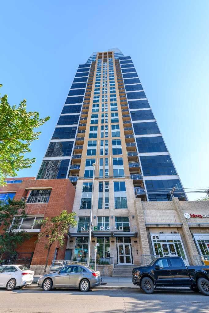 Property Photo: 211 13 Avenue SE 607 AB T2G 1E1