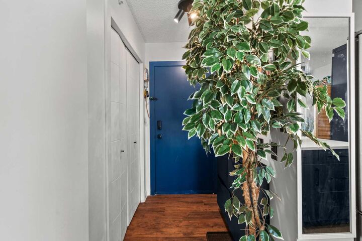 Property Photo:  1111 6 Avenue SW 717  AB T2P 5M5 