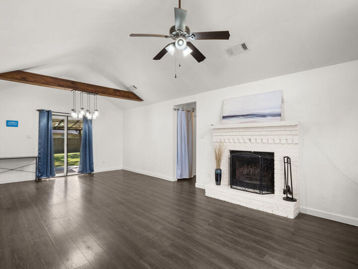 Property Photo:  103 Clarence  LA 71461 
