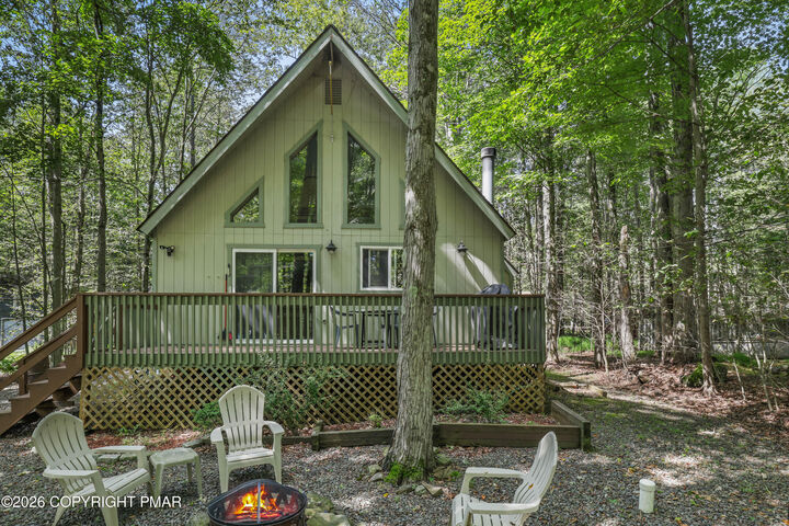 Property Photo: 167 Wyomissing Drive PA 18347