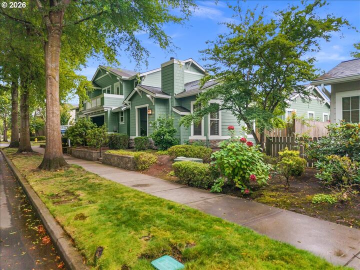 Property Photo:  1741 NE 65th Ave  OR 97124 
