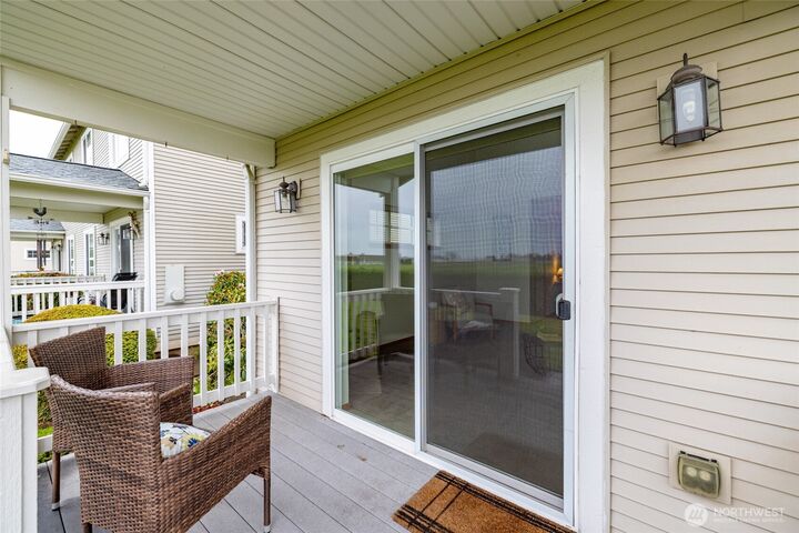 Property Photo:  1182  Decatur Circle  WA 98233 