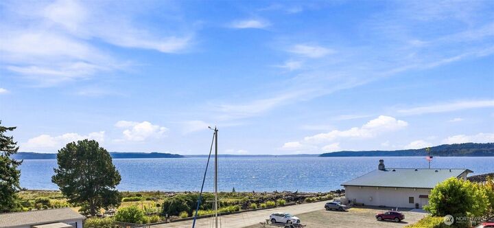 Property Photo:  601 S 227th Street 411S  WA 98198 