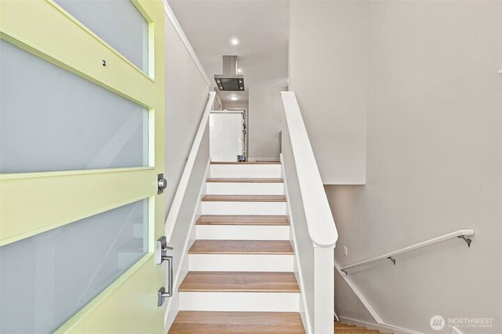 Property Photo:  4511  Cascadia Avenue S  WA 98118 