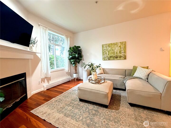 Property Photo:  23202  58th Avenue S 2-1  WA 98032 