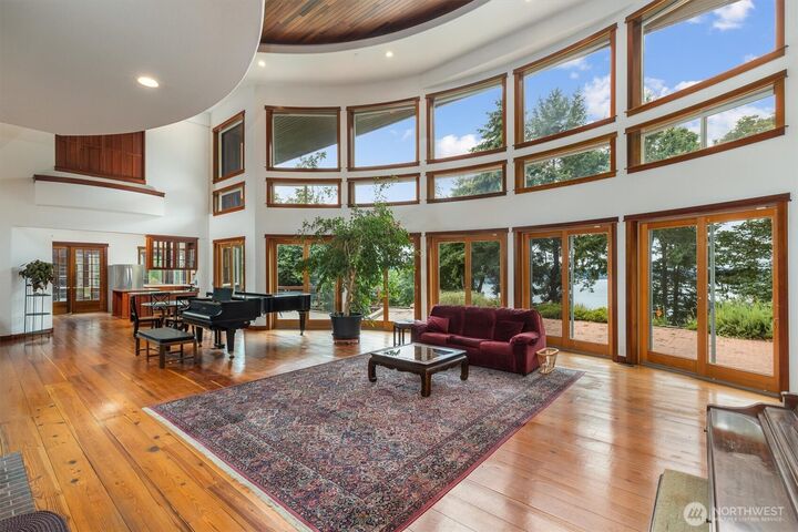 Property Photo:  14405 SW Pohl Road  WA 98070 
