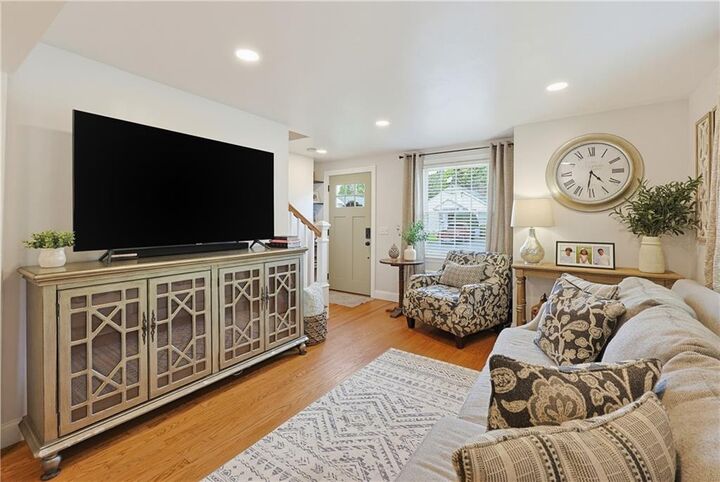 Property Photo:  7 Whipple Avenue  RI 02806 