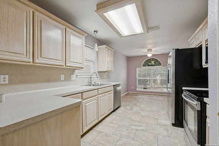 Property Photo:  9651 Emerald Pl  TX 78245 
