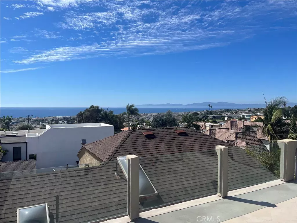 Property Photo: 735 Longfellow CA 90254