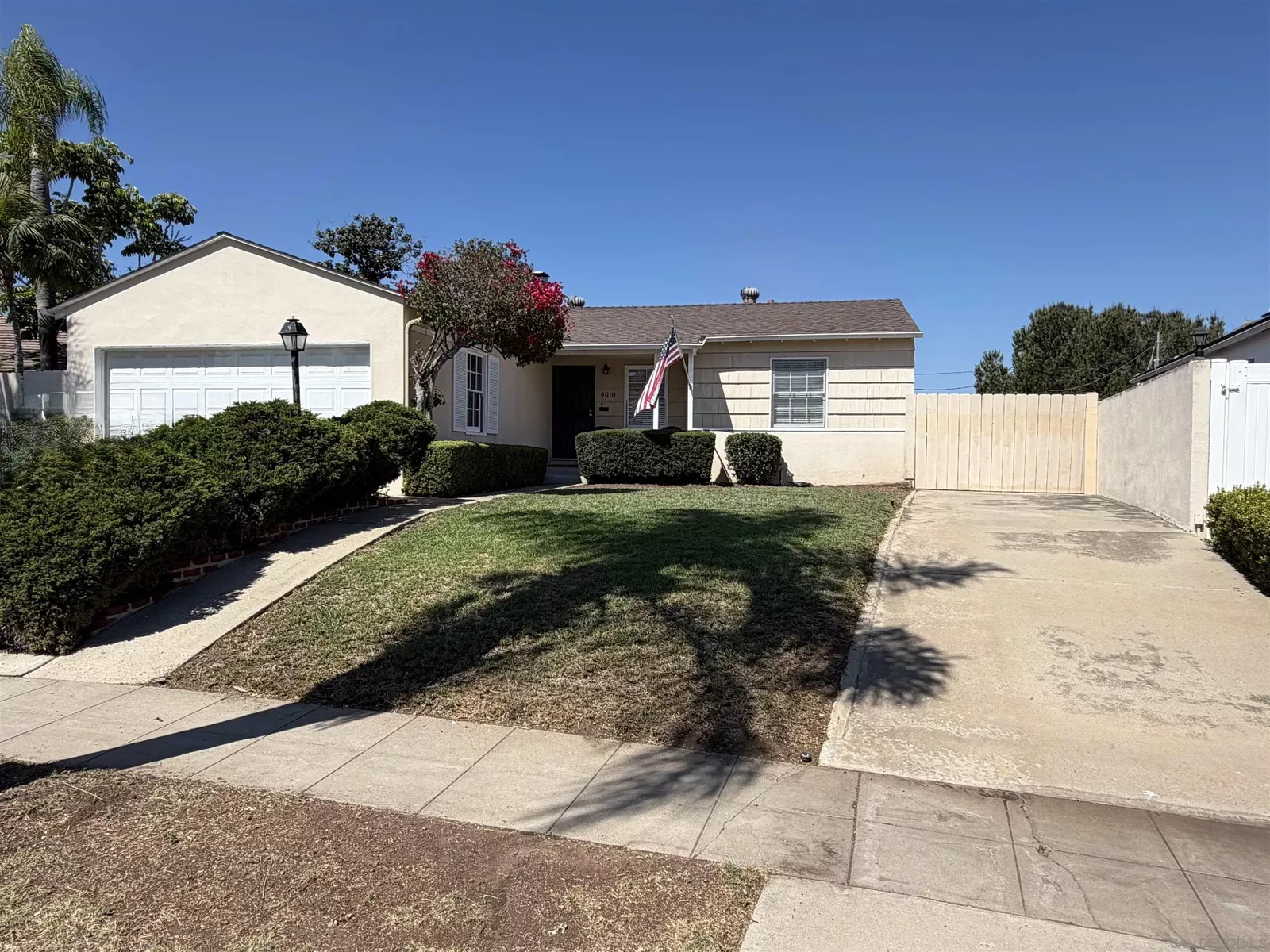 Property Photo:  4010 N Hempstead Circle  CA 92116 