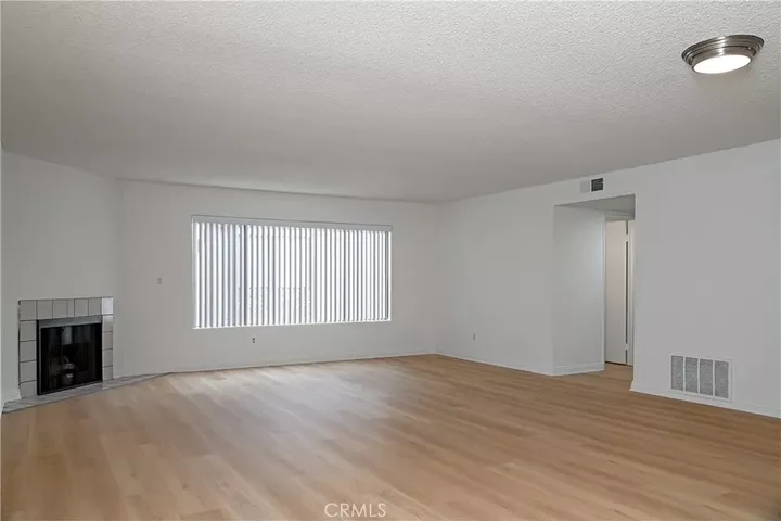 Property Photo: 433 N Louise CA 91206