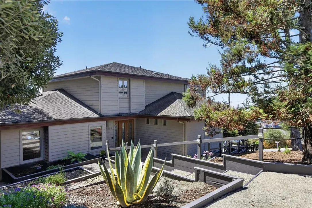 Property Photo: 2295 Benson Avenue CA 93428