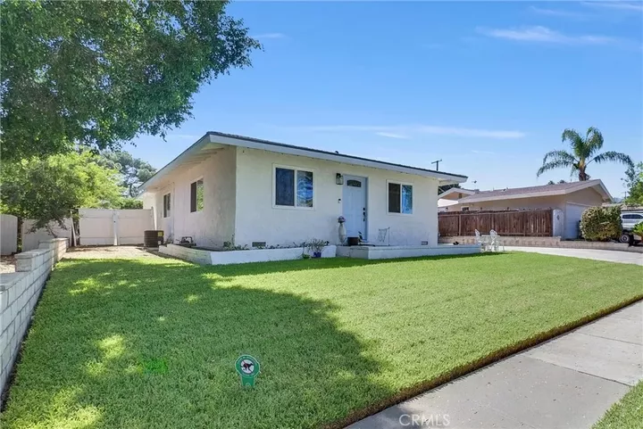 Property Photo: 1134 Redwood CA 92879