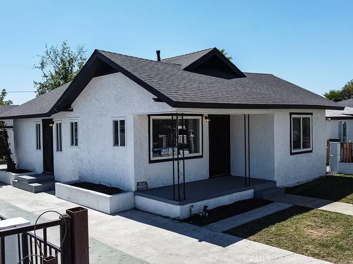 Property Photo:  1331 W 11th  CA 92411 