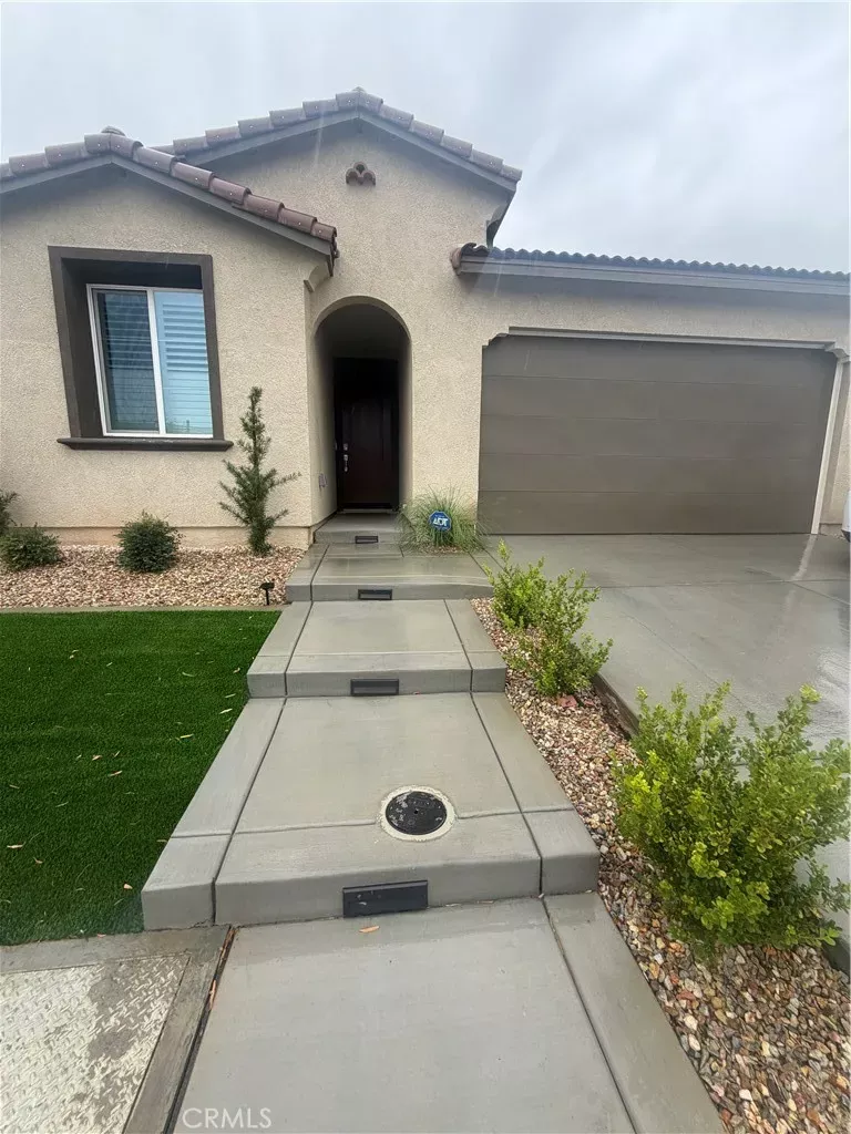 Property Photo:  1749 Oleander  CA 92220 