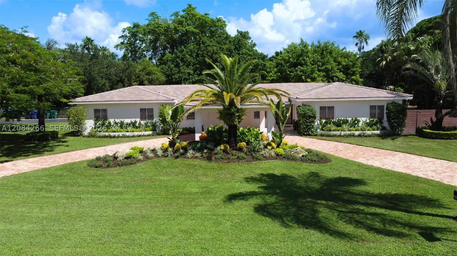 Property Photo:  7895 SW 76th Ter  FL 33143 