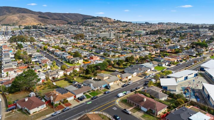 Property Photo:  346 Del Monte Avenue  CA 94080 