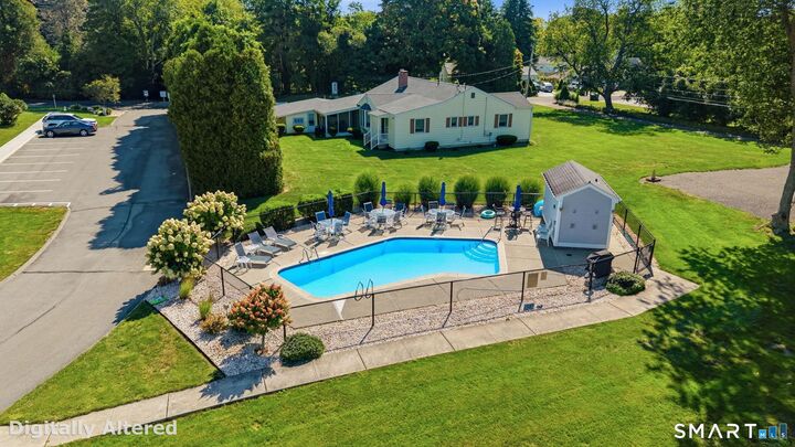 Property Photo:  25 Sunset Road 18  CT 06475 