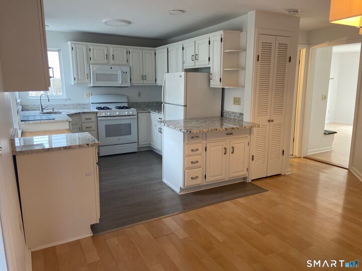 Property Photo:  4 McKendry Court  CT 06853 