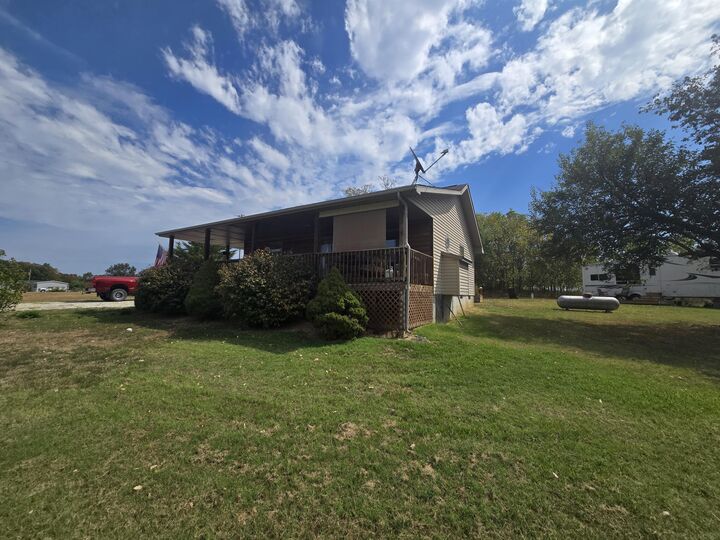 Property Photo: 21274 Canyon Drive MO 65779