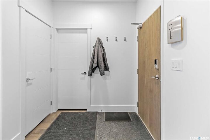 Property Photo:  1010 Main Street 104  SK S7H 0K7 
