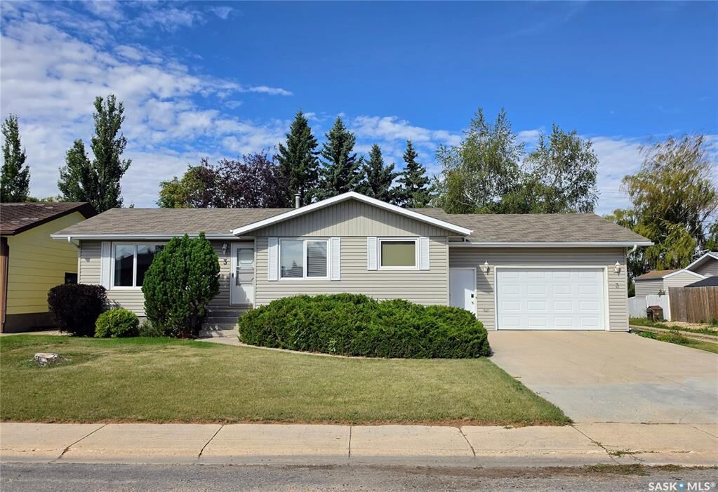 Property Photo: 3 Swain Crescent SK S0K 2A0