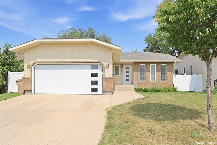 Photo de la propriété: 2206 Assiniboine Avenue E SK S4V 2E8