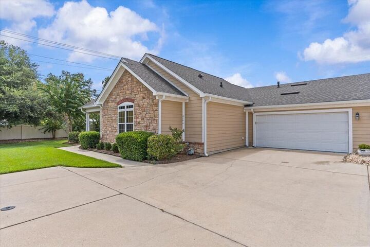 Property Photo:  310-4 Hidden Creek Circle  AL 36301 