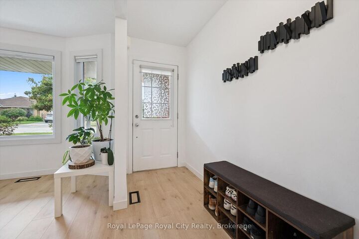 Property Photo:  38 Borland Drive  ON N1G 5B5 