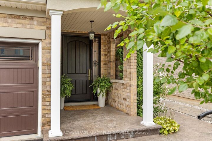 Property Photo:  3119 Hedges Drive  ON L7M 0E3 